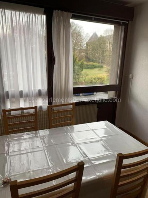 Photo de Reims centre-ville -au1er étage avec 2 chambres - 6 personnes