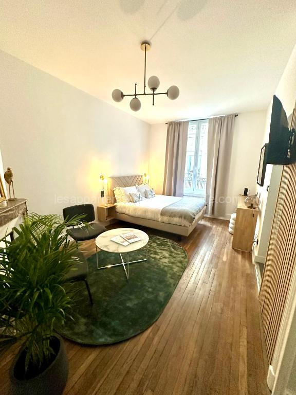 Photo de So Guest, Clou dans le fer, modern suite near cathedral
