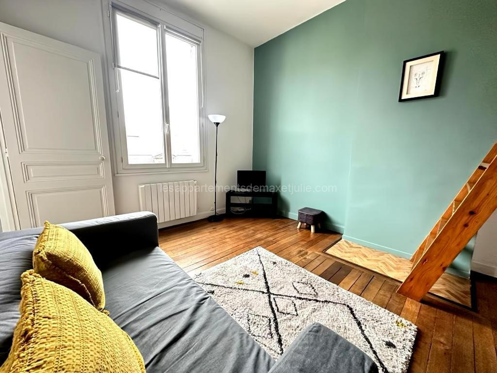 Photo de Chabaud une pépite au pied de la Cathédrale