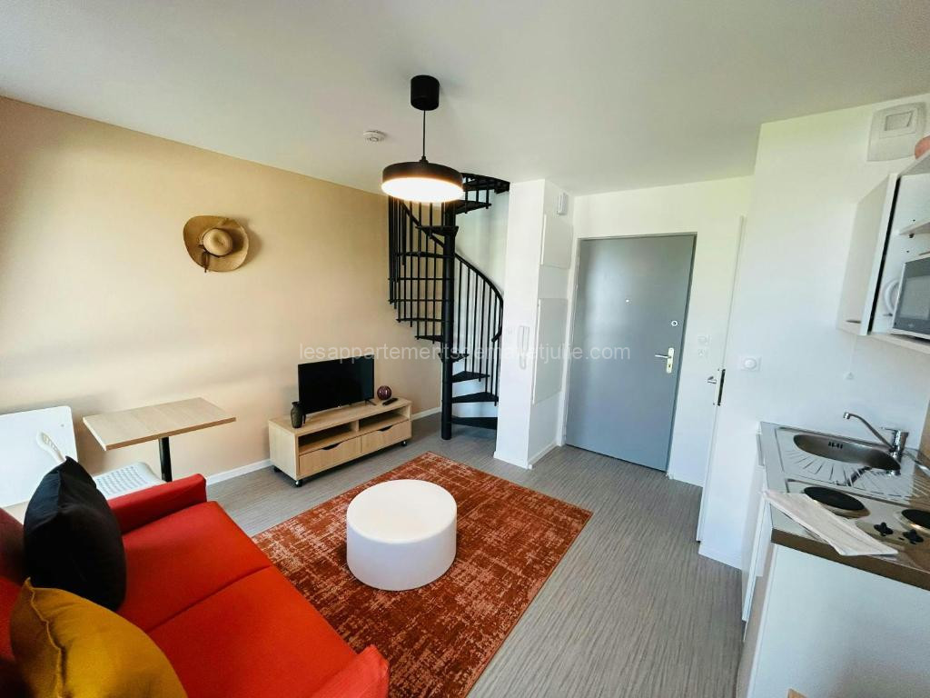Photo de We Live In R - Duplex 501