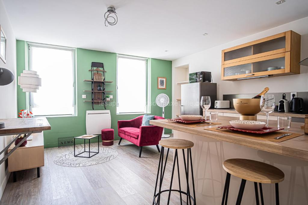 Photo de Elegant Apartment City center Cathedral