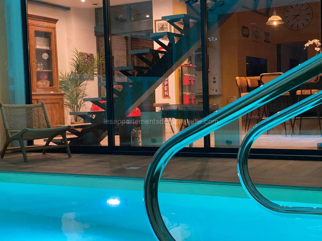Photo de Loft Spa Reims-fr 250m2 privatifs, piscine intérieure chauffée, spa et parking