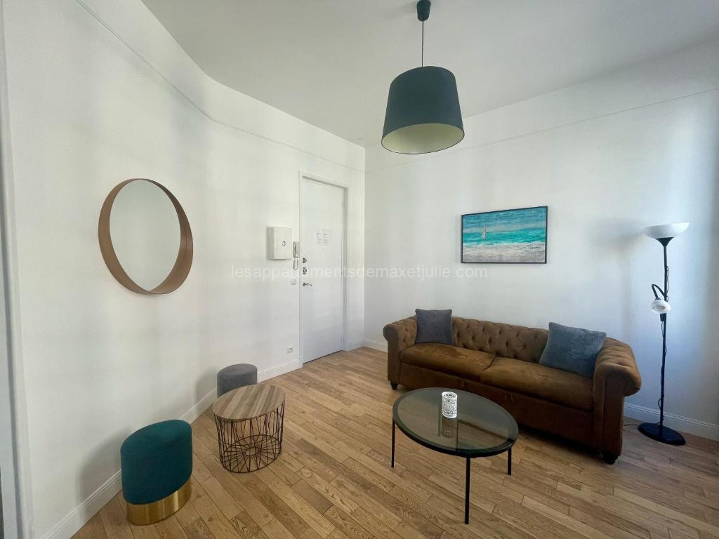 Photo de Charming Central Apartment - Reims