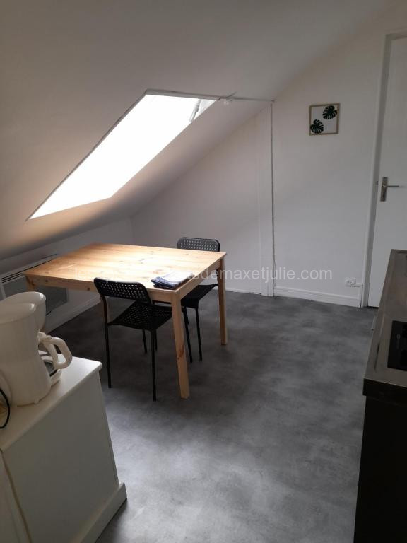 Photo de LOGEMENT VERT proche de NEOMA et de la CATHEDRALE de REIMS