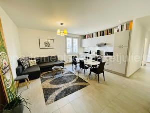 Comfortable, cozy, chill, spacious, near CATHEDRAL à Reims