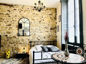 capucin 2 super studio au pied de la cathédrale à Reims