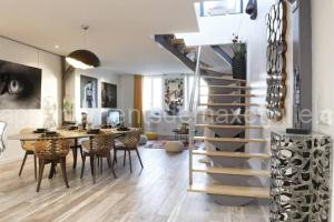 Reims Centre : appartement lumineux et atypique 46, Place d'Erlon à Reims