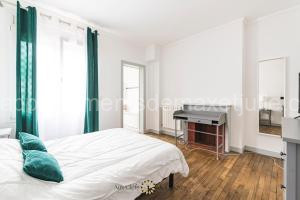 Maison de ville avec cour Place Luton à Reims