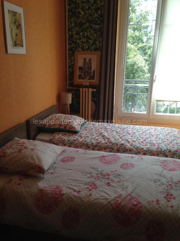 Photo de Chambre chez l'habitant sur petite place