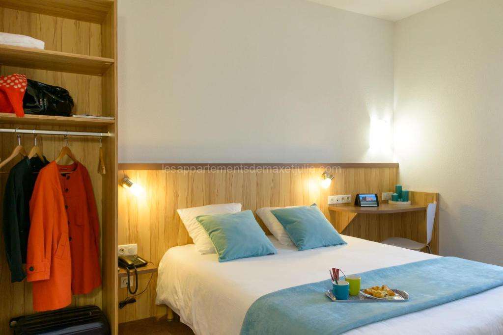 photo de Brit Hotel Reims Croix Blandin